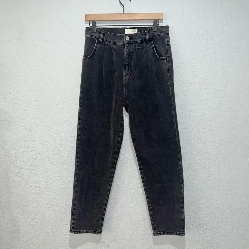 Current/Elliott Pleated Straight Jean
